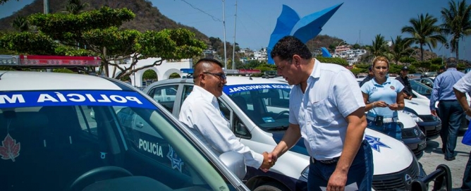 Por ‘ofenderlos’, detiene policía a 46 niños de secundaria en Manzanillo