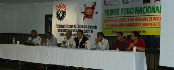 Inaugura Martín Esparza Foro Sindical Nacional en Colima