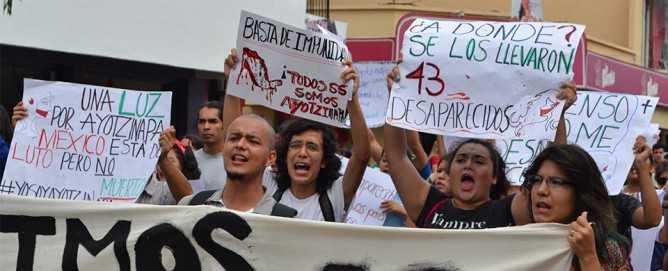 Indignación en Colima por Ayotzinapa