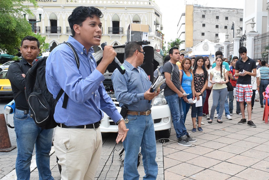 Gestiona FNERRR espacio para rechazados de la Universidad de Colima