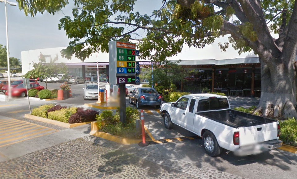 Eliminarán cuotas de estacionamiento en plazas comerciales