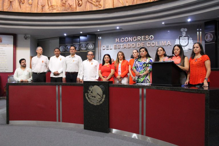 Proponen cárcel por acoso en redes sociales
