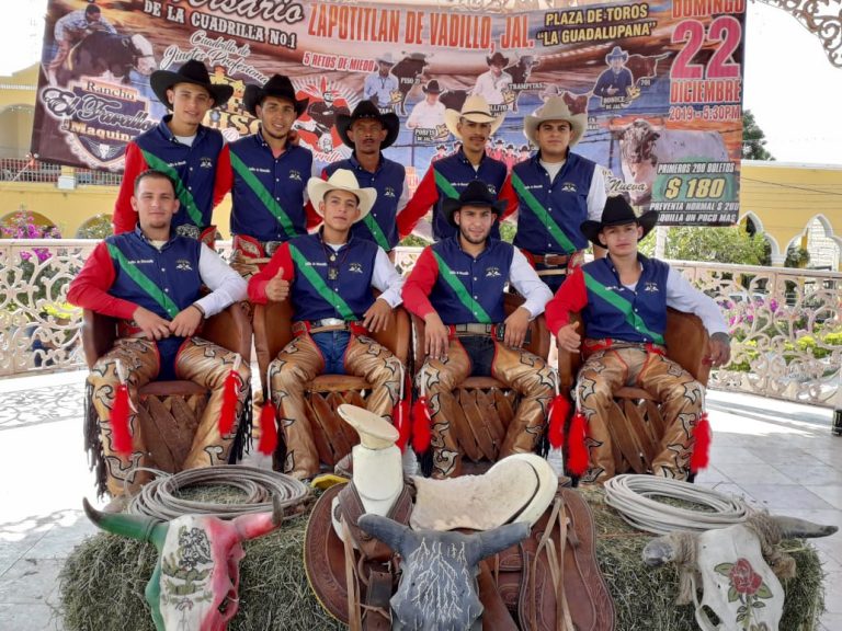 Ofrecen jaripeo este domingo en Zapotitlán de Vadillo
