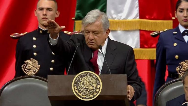 Presumen cambios en primer año de AMLO