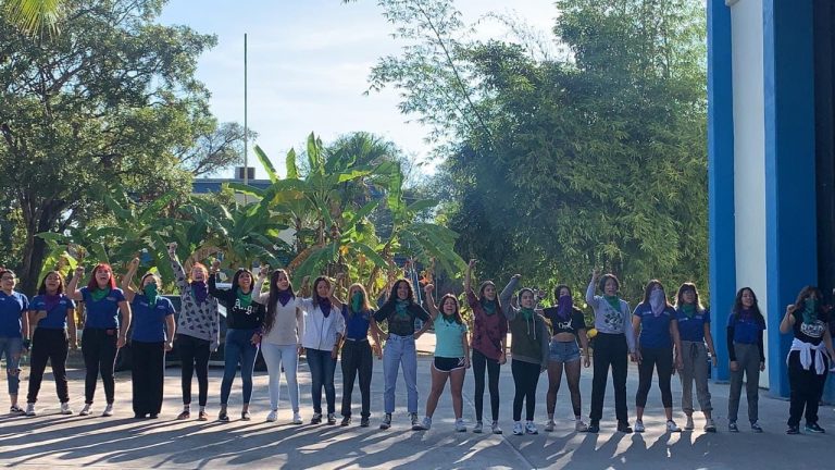 Sancionan a alumnas del Cedart tras exhibir a acosadores