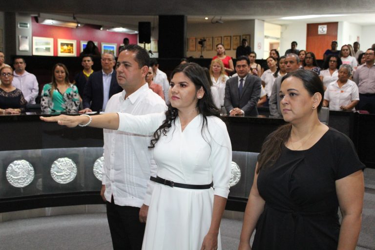 Asume cargo nueva diputada del PT