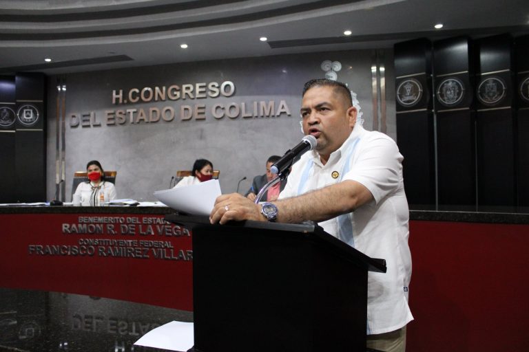 Tiene Covid-19 diputado Memo Toscano; sanitizan el Congreso