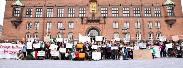 Fotos: Así se manifestaron en Copenhague, Dinamarca por Ayotzinapa