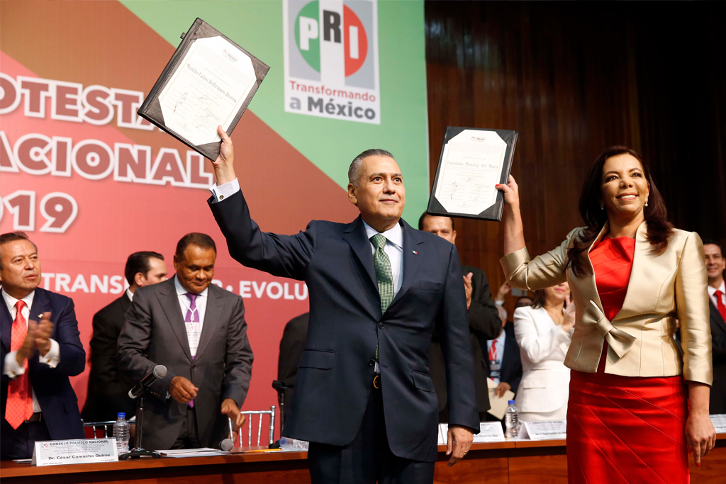 Beltrones rinde protesta como presidente nacional del PRI