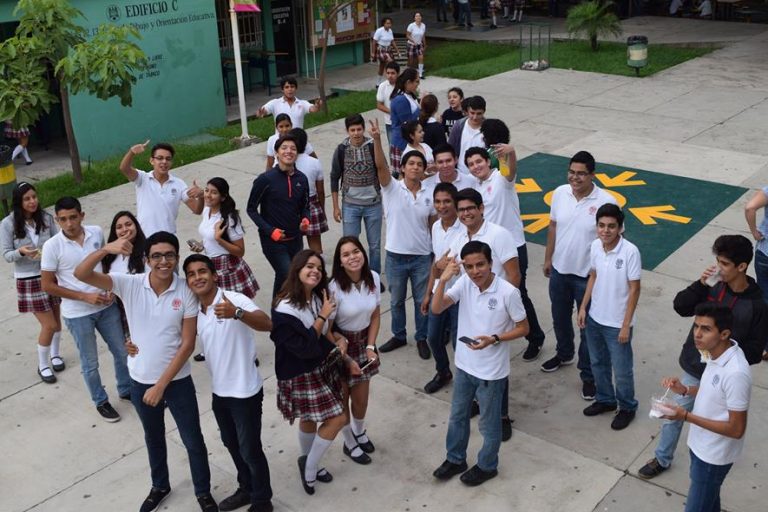 2016: Los 10 bachilleratos de Colima con mejor y peor desempeño de alumnos